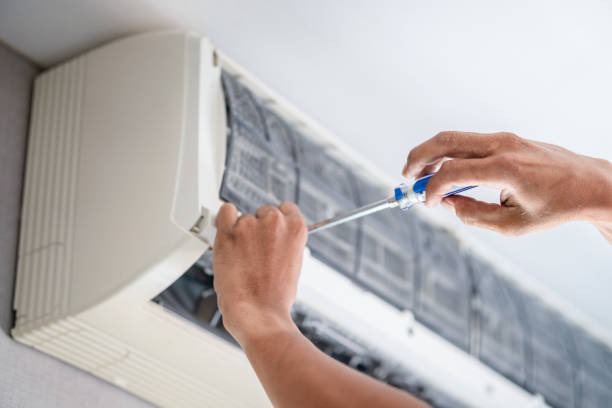 What It Means When Your AC Evaporator Coil Leaks Water